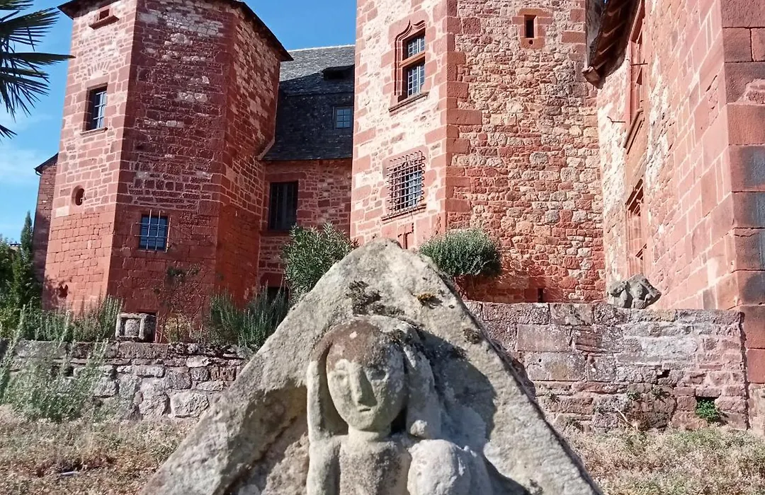 Château de Vassinhac chambres d'hôtes Collonges la rouge-1