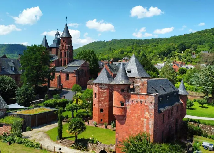 Château de Vassinhac chambres d'hôtes Collonges la rouge